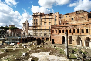 ローマ：コロッセオからフォロ・ロマーノまでのガイド付き屋外ツアーをご案内いたします。