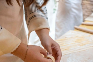 Roma og Milano: Matlagingskurs og vinmatching på Come Na Vorta