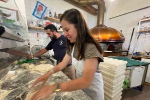 ローマ：バチカンの前でナポリピザのクッキング教室をお楽しみください