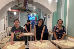 ローマ：バチカンの前でナポリピザのクッキング教室をお楽しみください