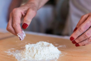Rome: pasta and tiramisu making class in the city center