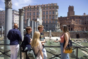 Rome: Small-Group Guided Day or Night Walking Tour