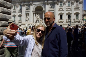 Rome: Small-Group Guided Day or Night Walking Tour