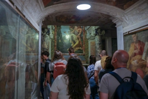 ローマ：サン・ピエトロ大聖堂、墓所ツアー＆ドーム登頂オプション