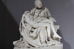 ローマ：サン・ピエトロ大聖堂、墓所ツアー＆ドーム登頂オプション