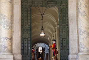 Рим: Базилика Святого Петра, Ла Пьета и папские гробницы Тур