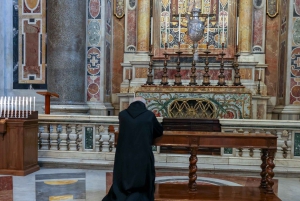 Рим: Базилика Святого Петра, Ла Пьета и папские гробницы Тур