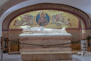 Рим: Базилика Святого Петра, Ла Пьета и папские гробницы Тур