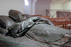 Рим: Базилика Святого Петра, Ла Пьета и папские гробницы Тур