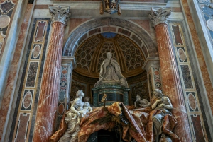 Рим: Базилика Святого Петра, Ла Пьета и папские гробницы Тур