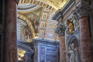 Рим: Базилика Святого Петра, Ла Пьета и папские гробницы Тур