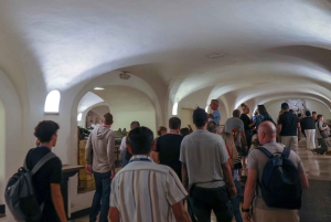 Рим: Базилика Святого Петра, Ла Пьета и папские гробницы Тур