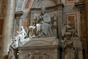 Рим: Базилика Святого Петра, Ла Пьета и папские гробницы Тур