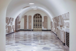 Рим: Базилика Святого Петра, Ла Пьета и папские гробницы Тур