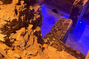 ローマ：トレビの泉地区地下ツアーとアイスクリーム