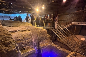 ローマ：トレビの泉地区地下ツアーとアイスクリーム