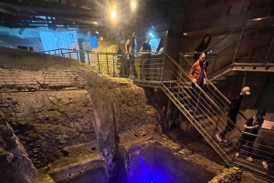 ローマ：トレビの泉地区地下ツアーとアイスクリーム