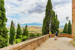 Rome: Tuscany & Montepulciano Day Trip with Lunch & Wines