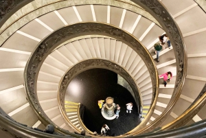 ローマ：バチカン美術館とシスティーナ礼拝堂のガイド付きツアー