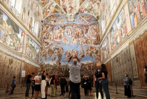 Rome: Vatican Museums, Sistine Chapel and St. Peter's Tour