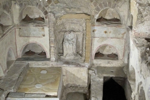 Roma: tour guiado por la Necrópolis Vaticana y la Vía Triunfal