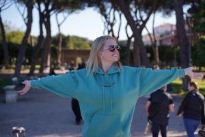 Rzym: przejażdżka skuterem Vespa z fotografiami i degustacją słodyczy