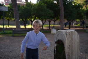 Rzym: przejażdżka skuterem Vespa z fotografiami i degustacją słodyczy