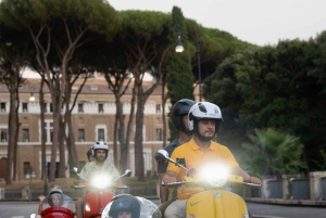 Tour di Roma in Vespa con sidecar: esperienza panoramica di 90 minuti