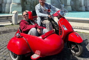Tour di Roma in Vespa con sidecar: esperienza panoramica di 90 minuti