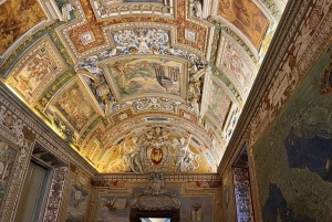 バチカン美術館＆システィーナ礼拝堂への優先入場をご利用ください