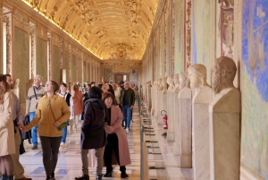 バチカン美術館、システィーナ礼拝堂、サンピエトロ大聖堂のツアーをご案内いたします。