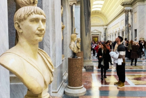 バチカン美術館、システィーナ礼拝堂、サンピエトロ大聖堂のツアーをご案内いたします。