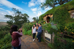 Auckland: Hobbiton og Rotorua dagstur inkludert Te Puia