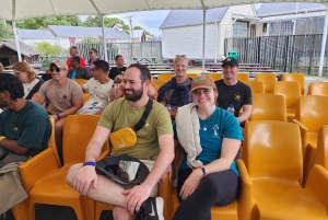 Auckland: Waitomo-grottene og Te Puia Rotorua med pikniklunsj