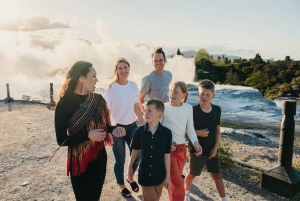 Te Puia: wycieczka 1-dniowa z przewodnikiem Te Rā + występ kulturalny Haka