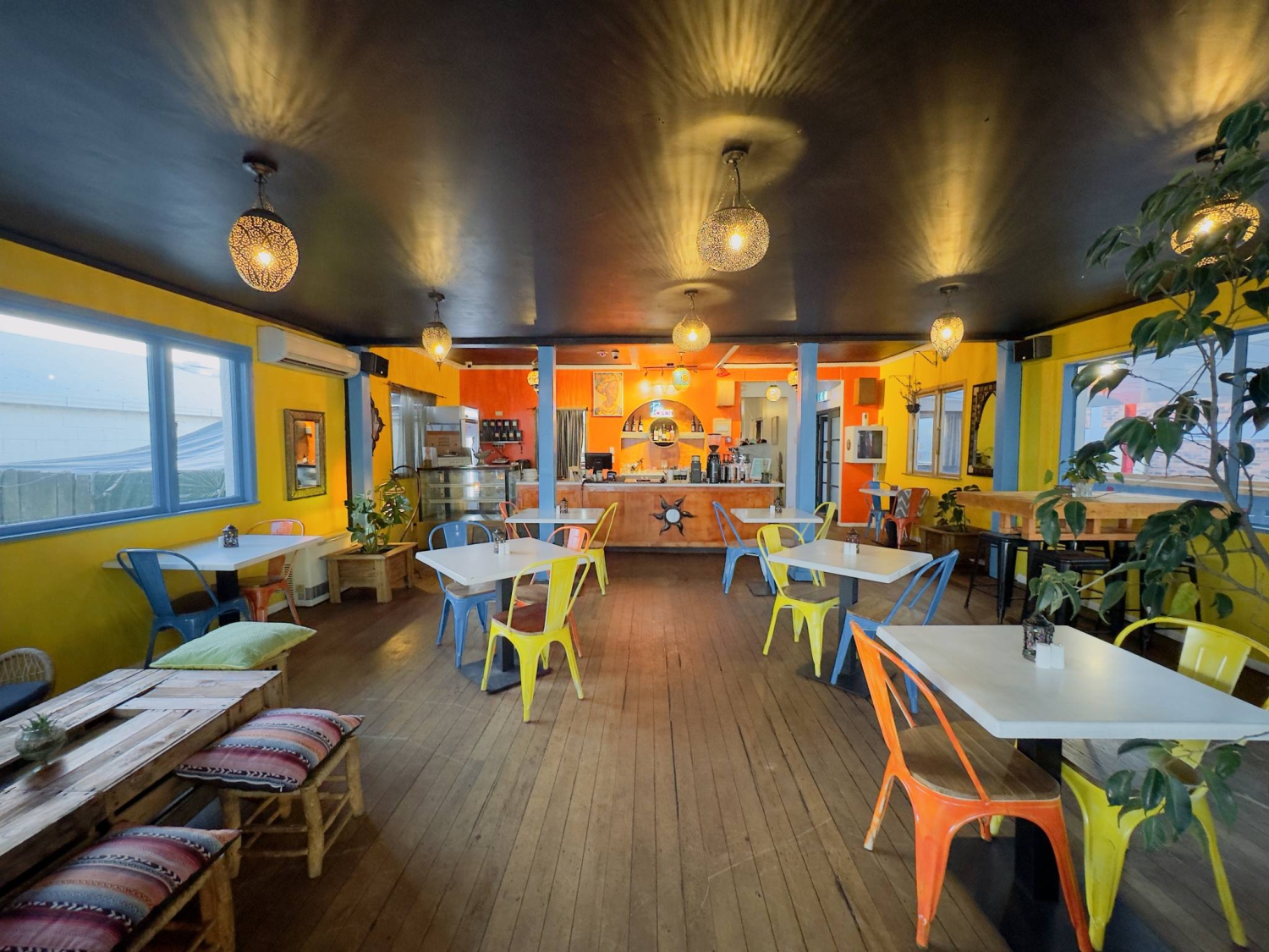 Abracadabra Cafe and  Bar