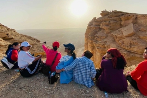 Edge of The World Riyadh, kamelritt, besøk i flaggermusgrotten og middag