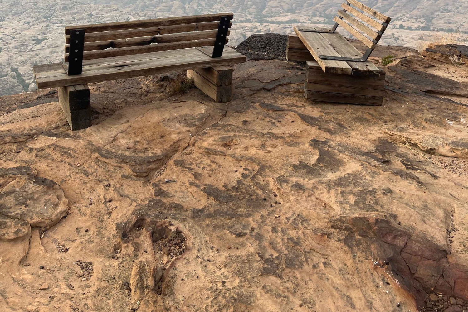 Från Abha eller Jazan: 3-dagars AlReeth-äventyr med camping