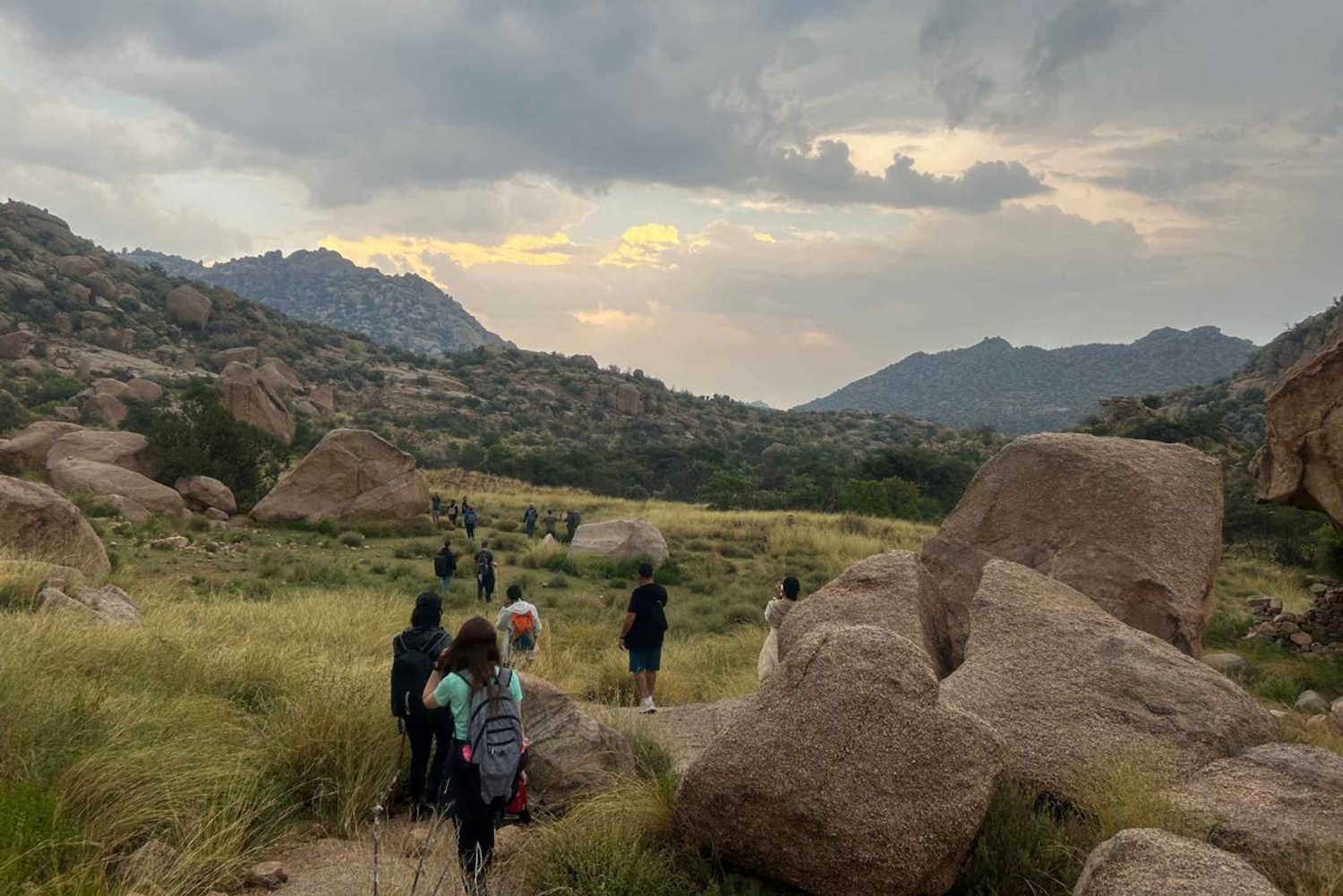 Passeio pedestre em Madina