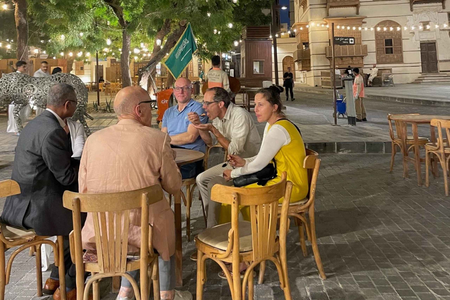 歴史的なジッダ認定ツアーガイドとユネスコサイト