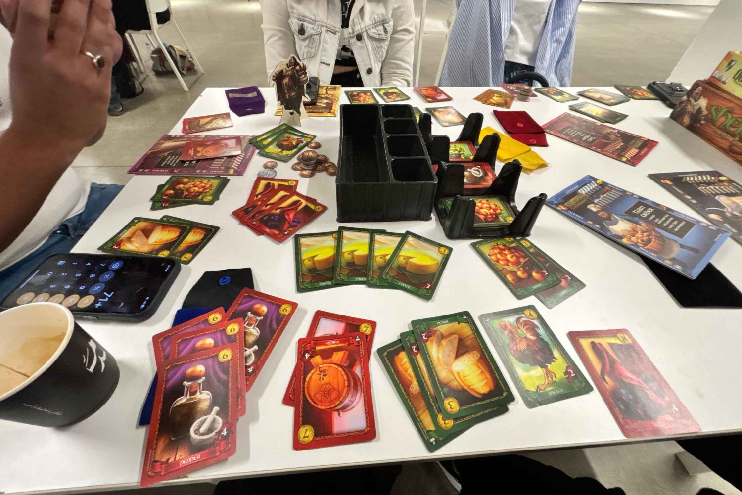 地元の人のように過ごす、カジュアルなジッダ体験