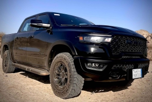 Jeddah: Moon Mountain Hiking and Sunset Yoga