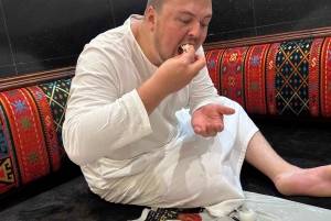 Jeddah: Moon Mountain Hiking and Sunset Yoga