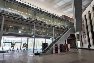 Riadi: Opastettu kierros Kuningas Fahdin kansalliskirjastossa