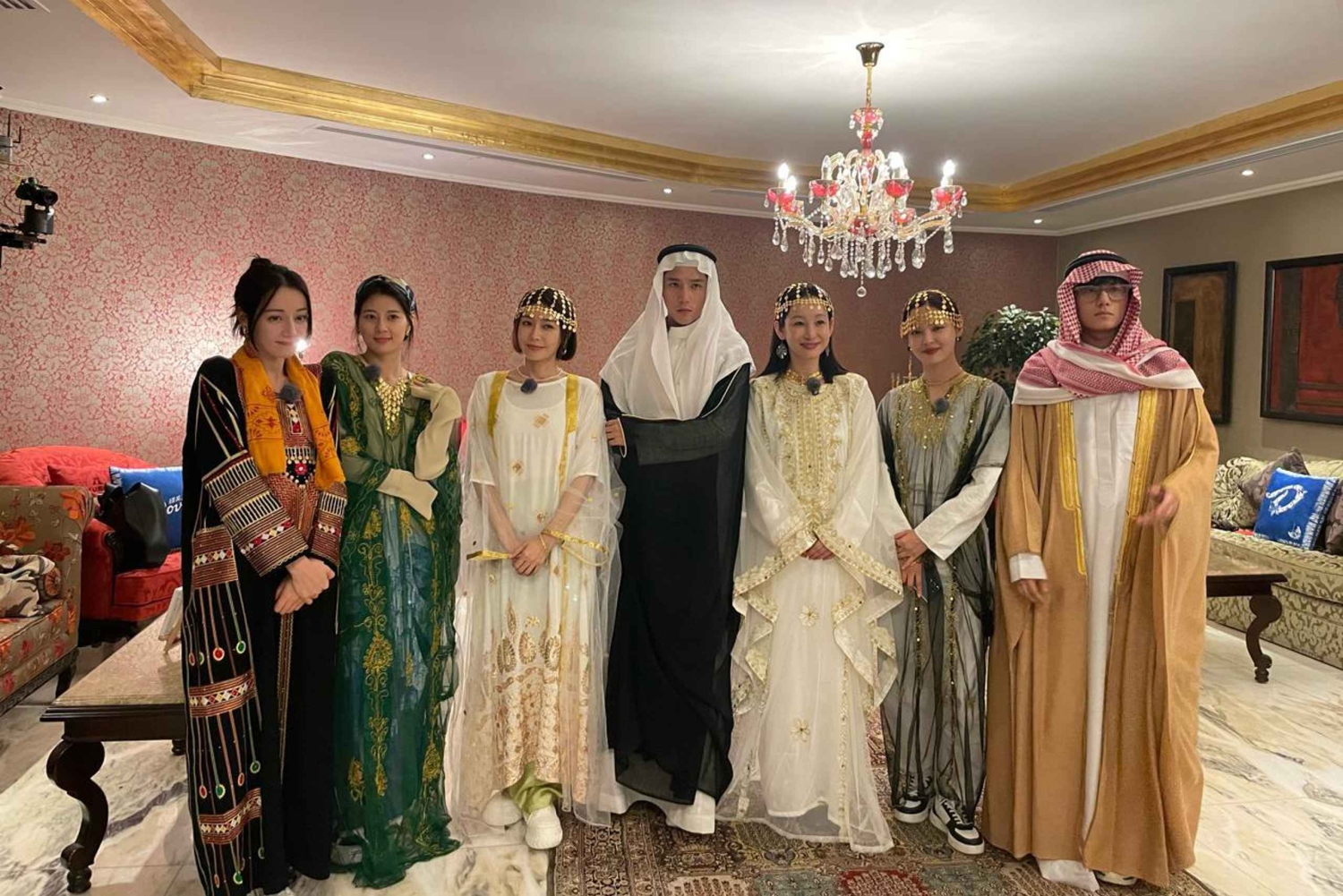 リヤド地元サウジアラビアの家族と文化的な食事体験