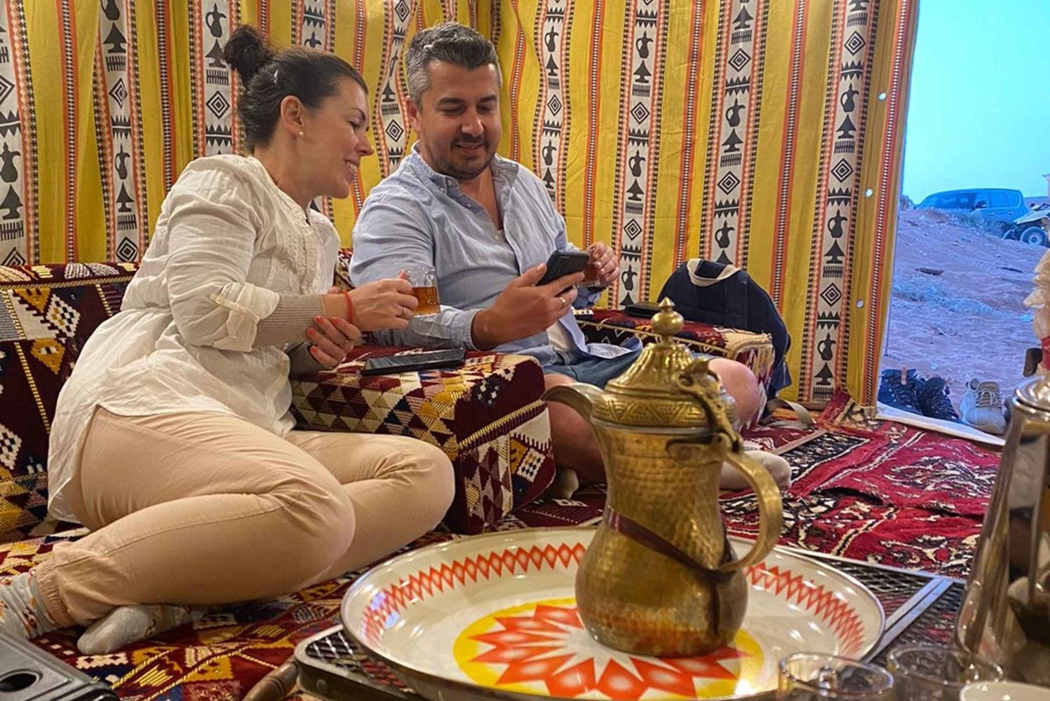 Эр-Рияд: закат и ужин в пустыне