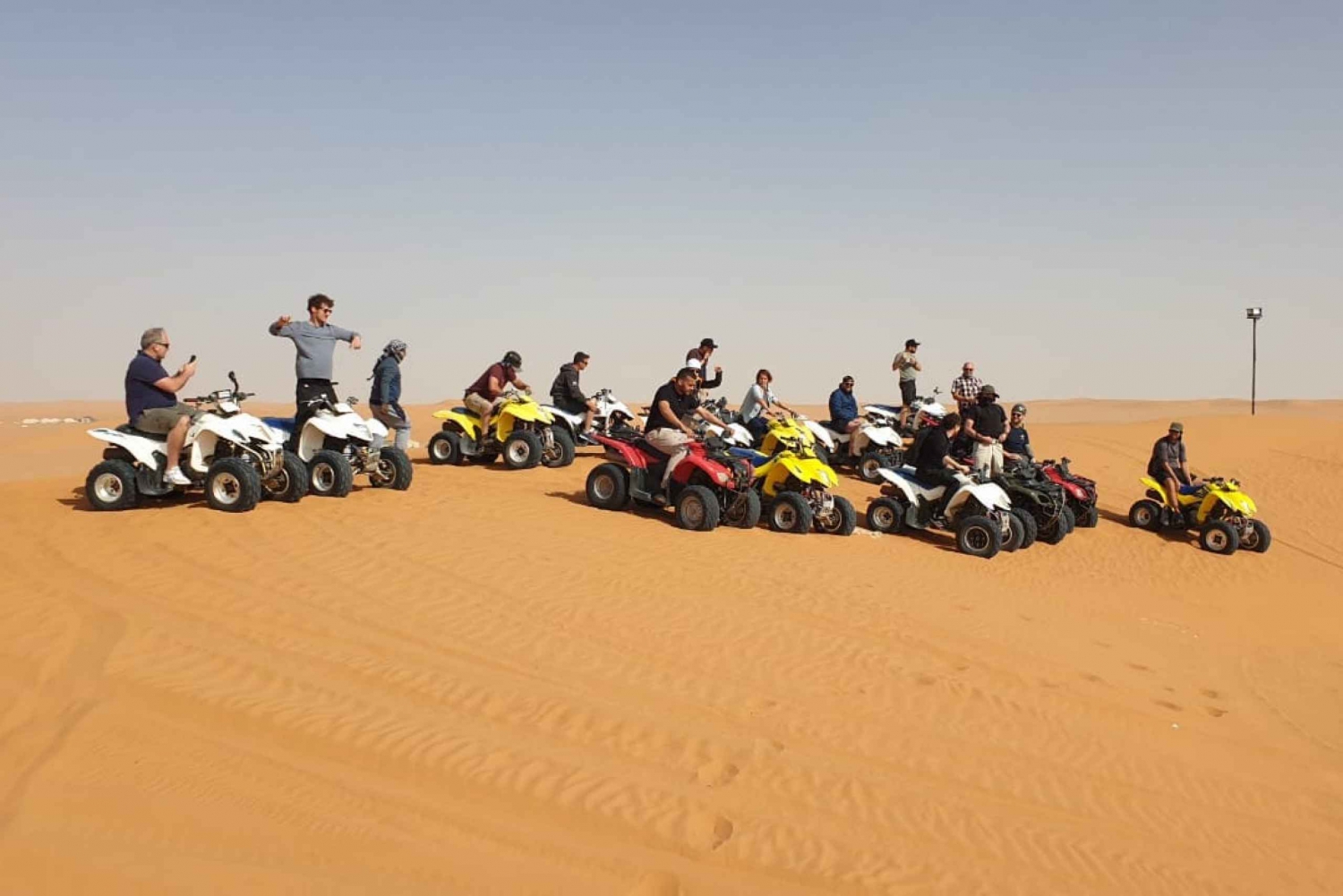 Riyadh: Wüsten-Quadbike-Erlebnis mit Transfer