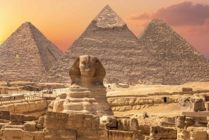 シャルム エル シェイク発：飛行機で行くカイロのピラミッド 1 日ツアー