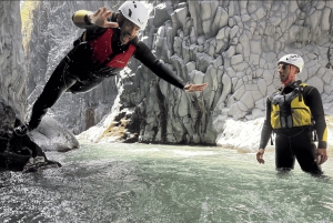 Река Алькантара и ущелья: опыт бодирафтинга