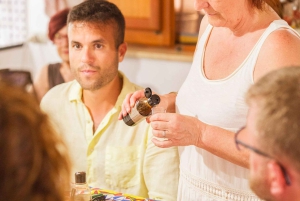 バレストラーテ：ワインとオリーブオイルの試飲付きオリーブ園ツアー